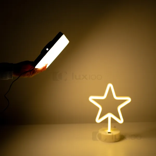 Прямокутне постійне LED світло розміром 23х16 см з живленням від павербанку 