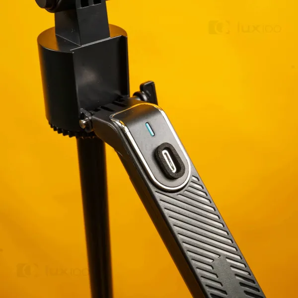 Штатив HOCO оригінал з датчиком руху 180 см на чотирьох ніжках та Bluetooth-пультом