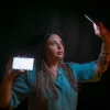 Портативный комплект из двух RGB освещений с креплением на телефон и камеру. 2 LED видеосвета для фото и видео