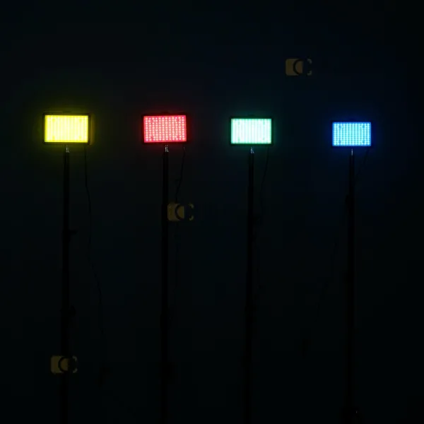 Прямоугольная светодиодная LED-лампа размер S 10х15 см со штативом 2.1 м