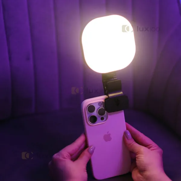 Постійне накамерне світло на телефон led відеосвітло на акумуляторі. Студійне світло