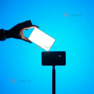 Компактный портативный видеосвет RGB с 20 режимами для фото и видеосъемки со штативом, картинка 2