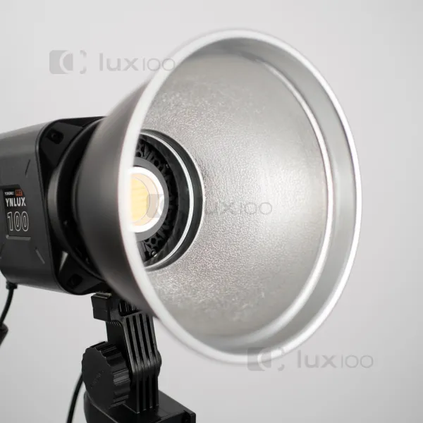 Професійний світлодіодний прожектор LED YNLUX100 Pro 120W color 2700-6500K з посиленим штативом LUX100