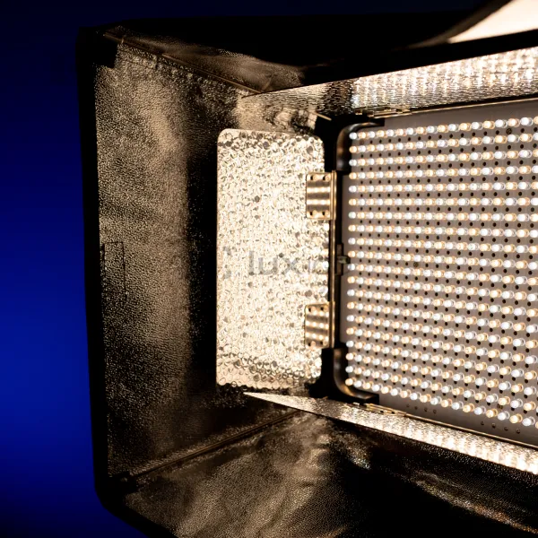 Прямокутний відеосвітло Yongnuo LED YN6000 50W color 3200-5500K Lights 600pcs з посиленим штативом 2.1м