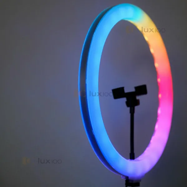 Зручна кільцева лампа 33 см 3D RGB зі штативом на 2,1 м лампа Зручна кільцева лампа 33 см 3D RGB зі штативом на 2,1 м лампа