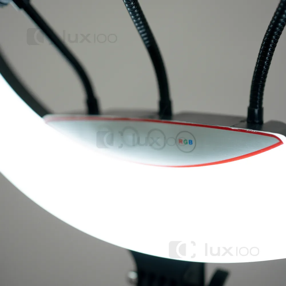 Різнокольорова кільцева лампа RGB 45 см потужністю 50 Вт зі штативом на 2,1 м та тримачами для смартфона Різнокольорова кільцева лампа RGB 45 см потужністю 50 Вт зі штативом на 2,1 м та тримачами для смартфона