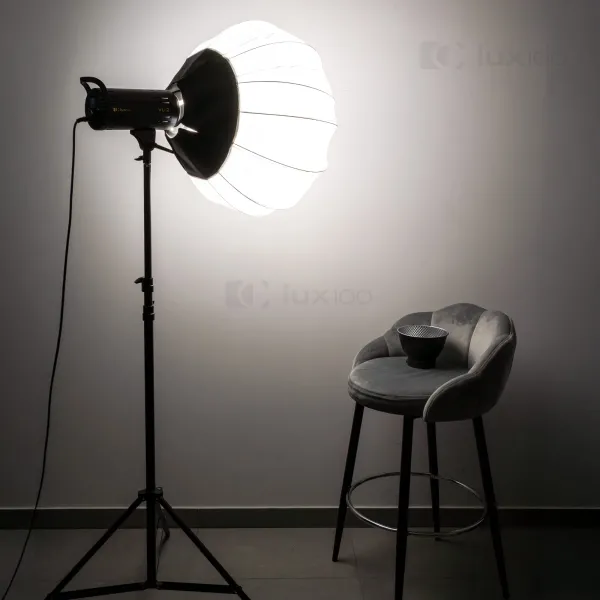 Професійний прожектор софтбокс LUX100 VL-2 150w з посиленим штативом 2.8м + штатив для телефона в подарунок Професійний прожектор софтбокс LUX100 VL-2 150w з посиленим штативом 2.8м + штатив для телефона в подарунок