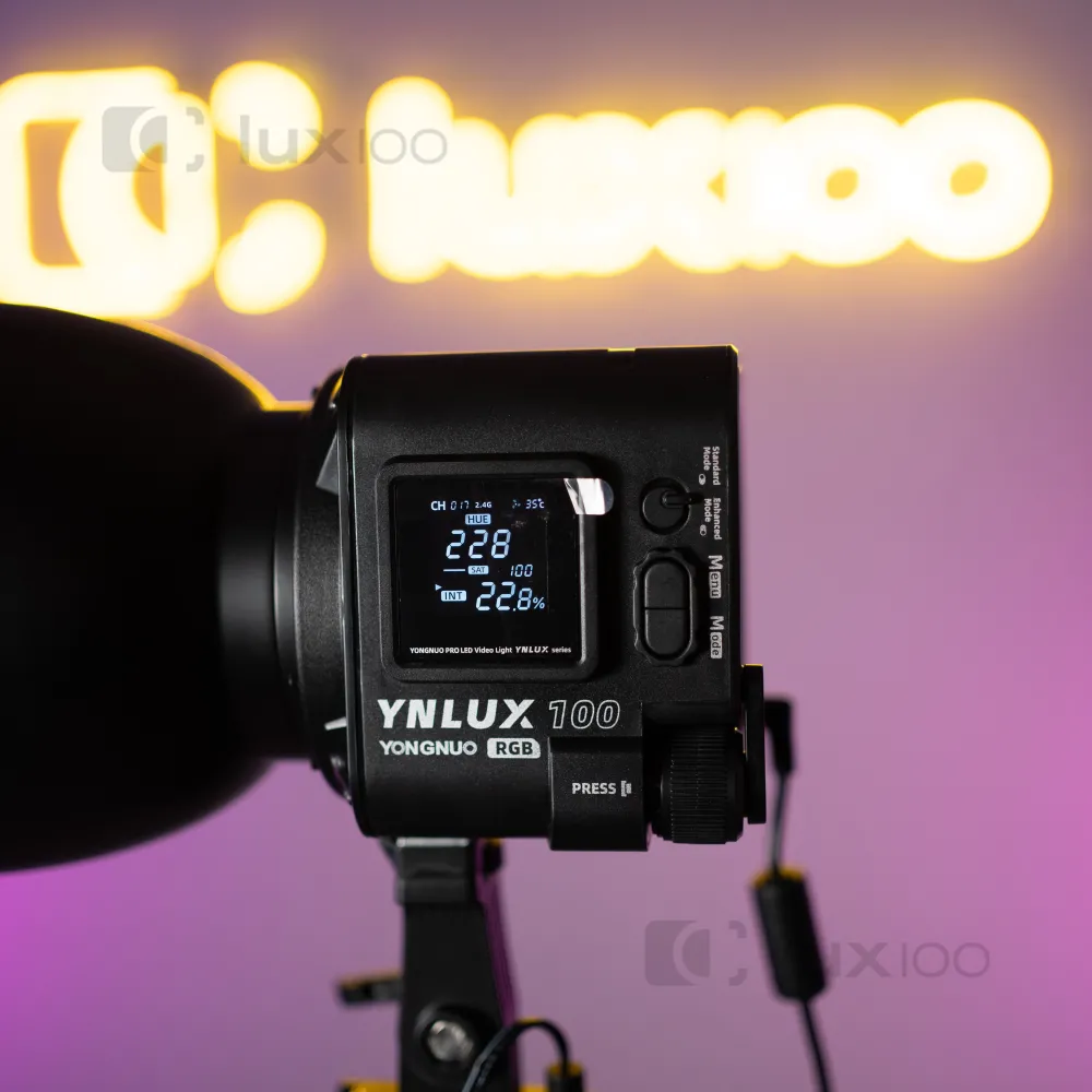 Постійне світло YongNuo світлодіодний прожектор LED YNLUX100 120W RGB color 2000-10000K + посилений штатив Постійне світло YongNuo світлодіодний прожектор LED YNLUX100 120W RGB color 2000-10000K + посилений штатив
