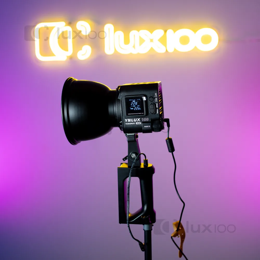 Постійне світло YongNuo світлодіодний прожектор LED YNLUX100 120W RGB color 2000-10000K + посилений штатив Постійне світло YongNuo світлодіодний прожектор LED YNLUX100 120W RGB color 2000-10000K + посилений штатив