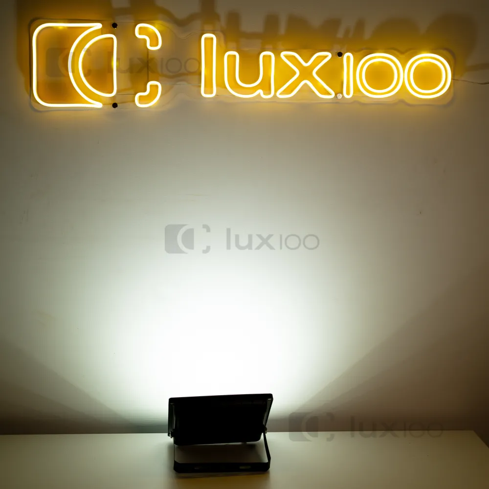 Напольний світлодіодний RGB прожектор 60W для фону Напольний світлодіодний RGB прожектор 60W для фону