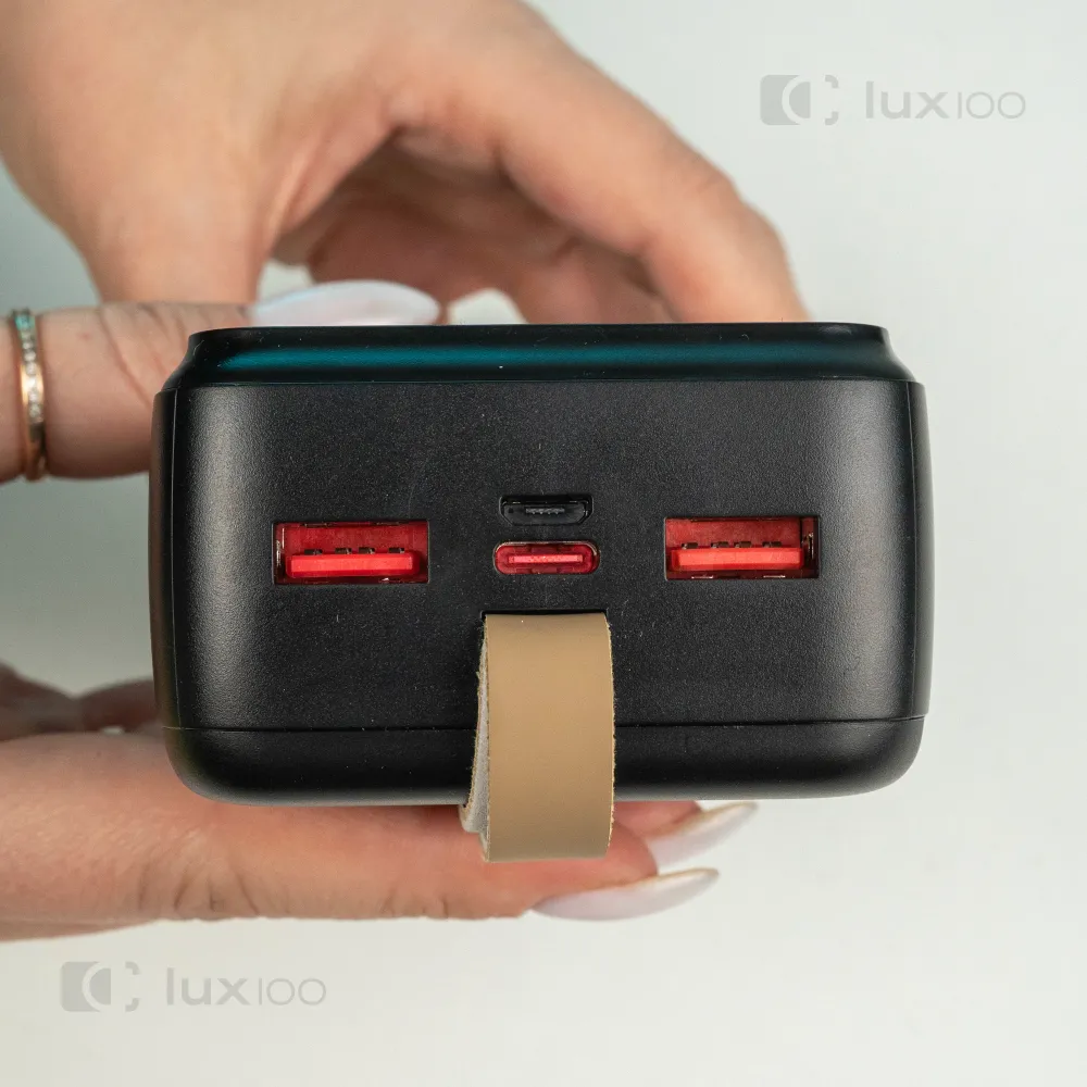 Повербанк AWEI 30000 mAh з швидкою зарядкою 22,5W + світлодіодна USB LED-лампа 10х15 см у подарунок Повербанк AWEI 30000 mAh з швидкою зарядкою 22,5W + світлодіодна USB LED-лампа 10х15 см у подарунок