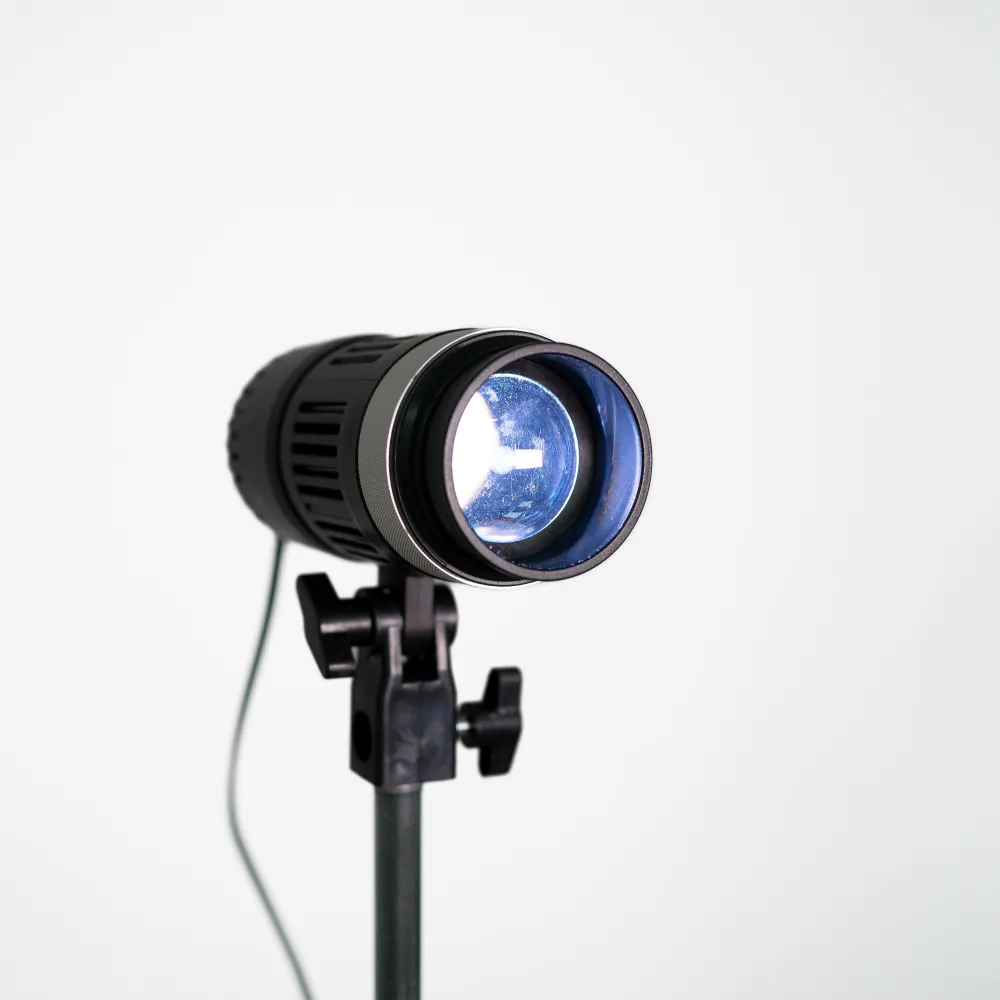 Студійне світло-прожектор RGB YM-80 з ефектом кола + штатив 2.1 м Студійне світло-прожектор RGB YM-80 з ефектом кола + штатив 2.1 м