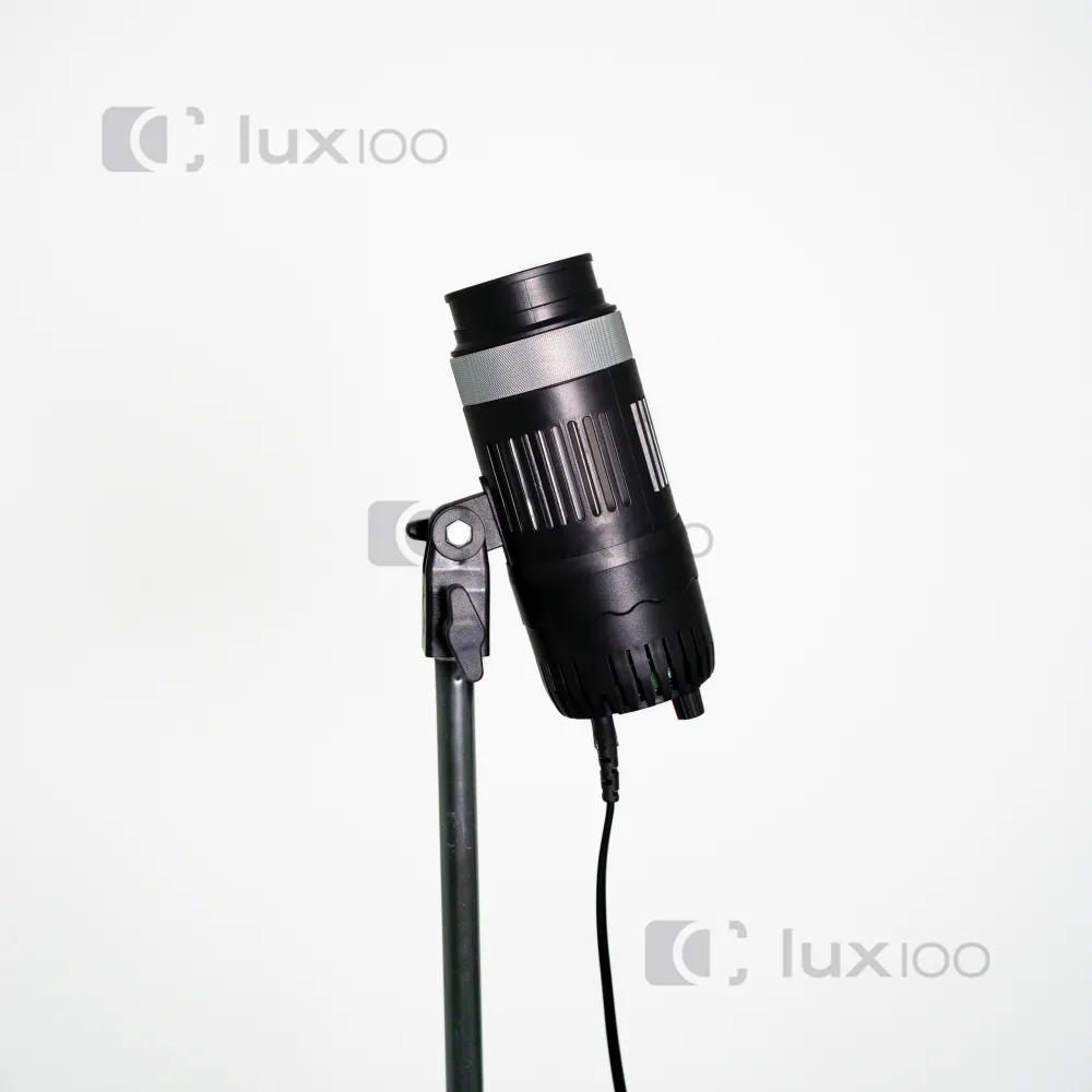 Професійний світлодіодний прожектор LUX100 VL-6 з ефектом кола + штатив 2.1м Професійний світлодіодний прожектор LUX100 VL-6 з ефектом кола + штатив 2.1м