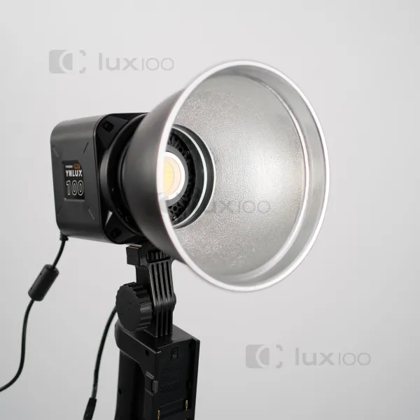 Професійний світлодіодний прожектор LED YNLUX100 Pro 120W color 2700-6500K з посиленим штативом LUX100 Професійний світлодіодний прожектор LED YNLUX100 Pro 120W color 2700-6500K з посиленим штативом LUX100