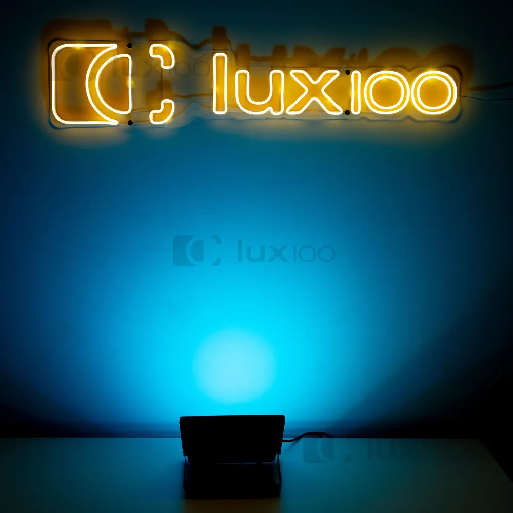 Напольний світлодіодний RGB прожектор 60W для фону Напольний світлодіодний RGB прожектор 60W для фону