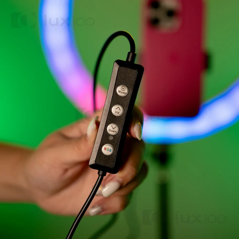 Кольцевая лампа 36 см 3D RGB с цветными и белыми режимами и со штативом на 2,1 м Кольцевая лампа 36 см 3D RGB с цветными и белыми режимами и со штативом на 2,1 м