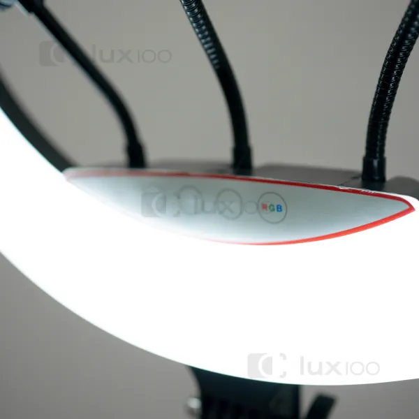 Разноцветная кольцевая лампа RGB 45 см мощностью 50 Вт со штативом на 2,1 м и держателями для смартфона Разноцветная кольцевая лампа RGB 45 см мощностью 50 Вт со штативом на 2,1 м и держателями для смартфона