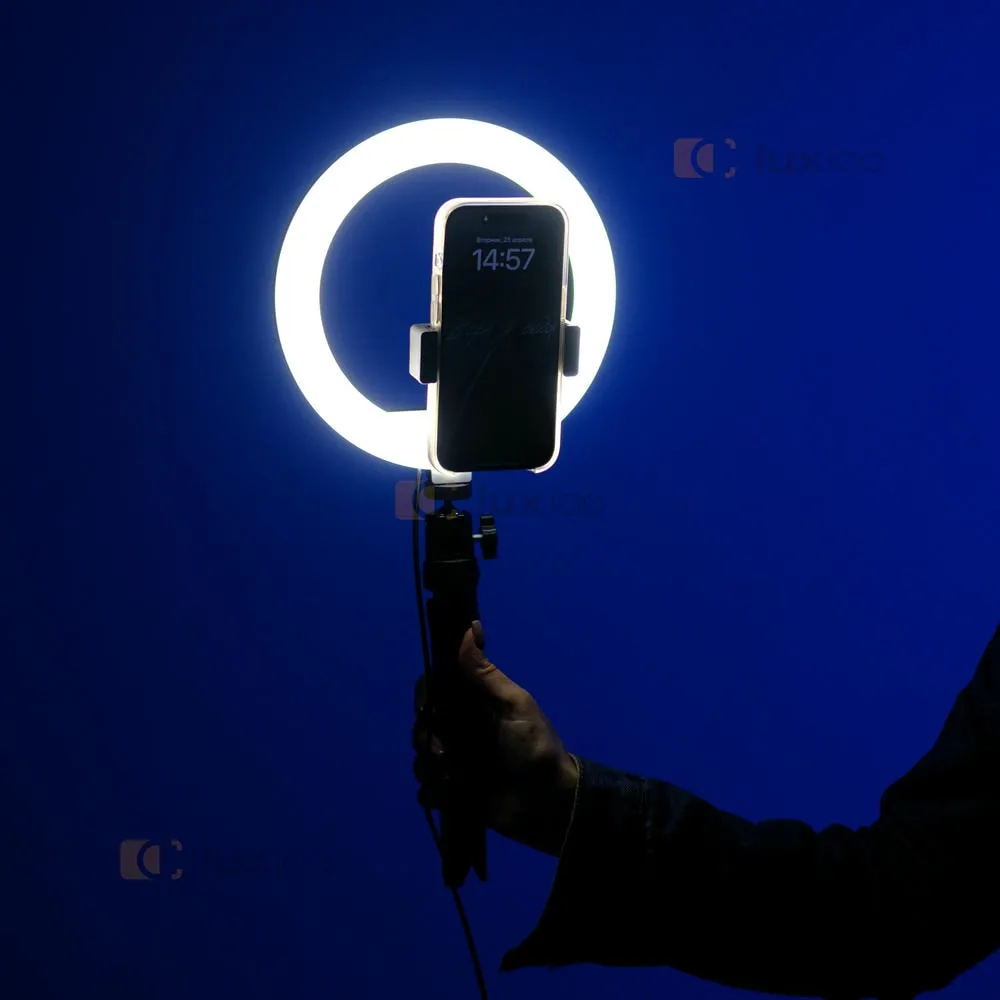 Кольцевая светодиодная LED лампа 20 см на треноге с питанием от павербанка и сети 220 В Кольцевая светодиодная LED лампа 20 см на треноге с питанием от павербанка и сети 220 В