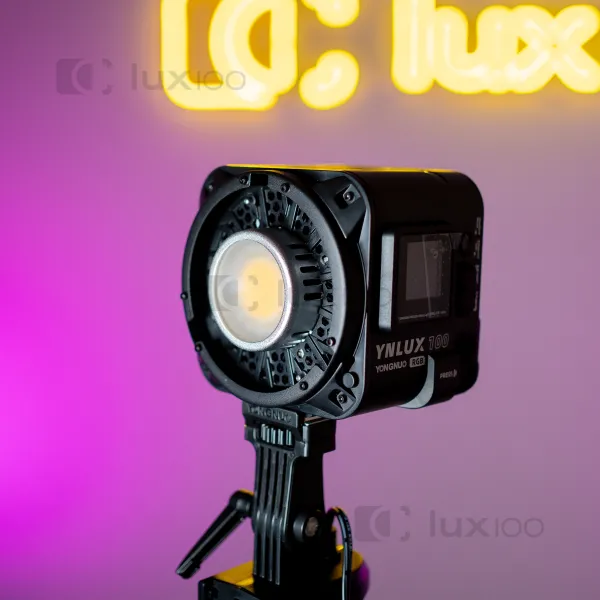 Постоянный свет YongNuo светодиодный прожектор LED YNLUX100 120W RGB color 2000-10000K + усиленный штатив Постоянный свет YongNuo светодиодный прожектор LED YNLUX100 120W RGB color 2000-10000K + усиленный штатив