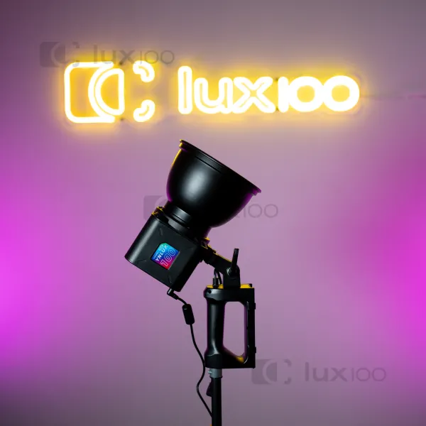 Постоянный свет YongNuo светодиодный прожектор LED YNLUX100 120W RGB color 2000-10000K + усиленный штатив Постоянный свет YongNuo светодиодный прожектор LED YNLUX100 120W RGB color 2000-10000K + усиленный штатив
