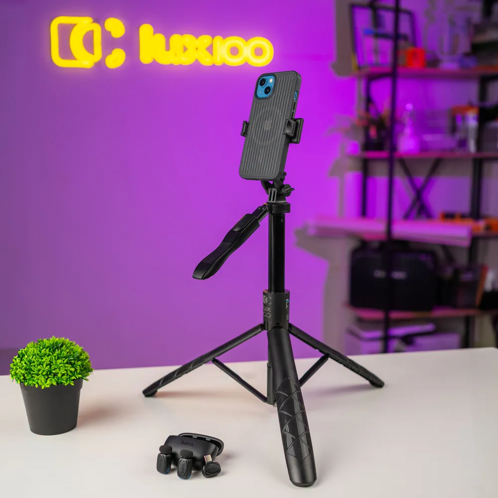 Комплект для SMM Medium: штатив для телефона LUX100 RT-8 и микрофон-петличка HOCO оригинал Type-C + Lightning Комплект для SMM Medium: штатив для телефона LUX100 RT-8 и микрофон-петличка HOCO оригинал Type-C + Lightning
