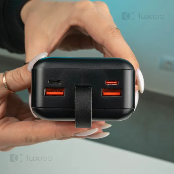 Повербанк XO 30000 mAh 22,5W с быстрой зарядкой и подсветкой + 2 USB-провода для вай-фай роутера 9V/12V в подарок Повербанк XO 30000 mAh 22,5W с быстрой зарядкой и подсветкой + 2 USB-провода для вай-фай роутера 9V/12V в подарок