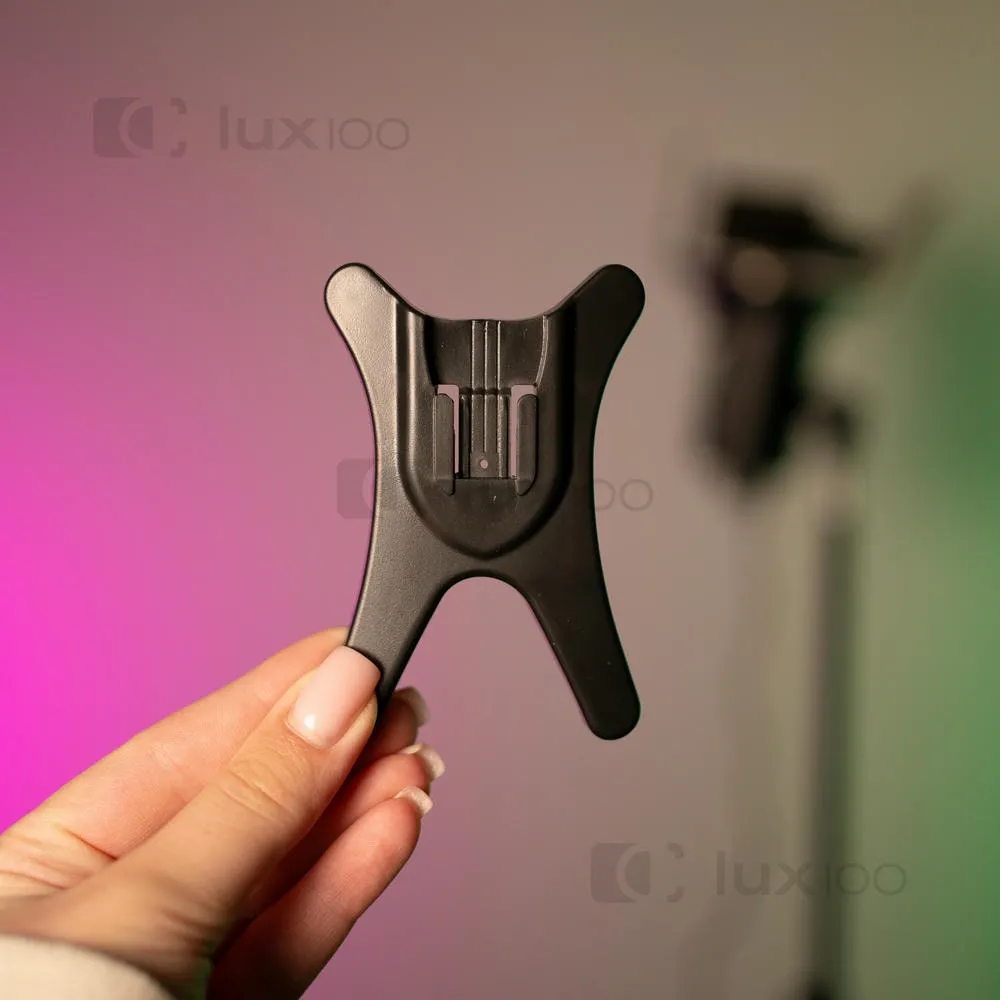 Светодиодный RGB прожектор с направленным потоком света на штативе 2.1м Светодиодный RGB прожектор с направленным потоком света на штативе 2.1м