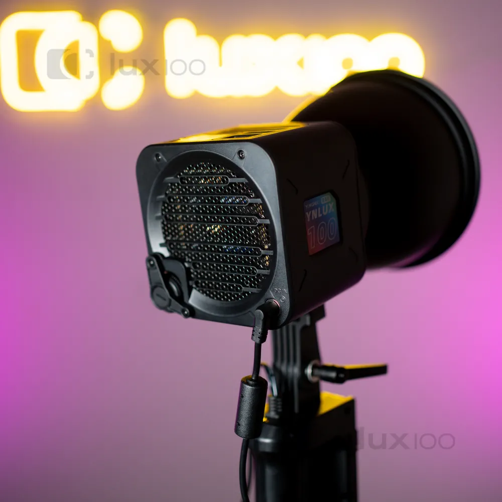 Постоянный свет YongNuo светодиодный прожектор LED YNLUX100 120W RGB color 2000-10000K + усиленный штатив Постоянный свет YongNuo светодиодный прожектор LED YNLUX100 120W RGB color 2000-10000K + усиленный штатив