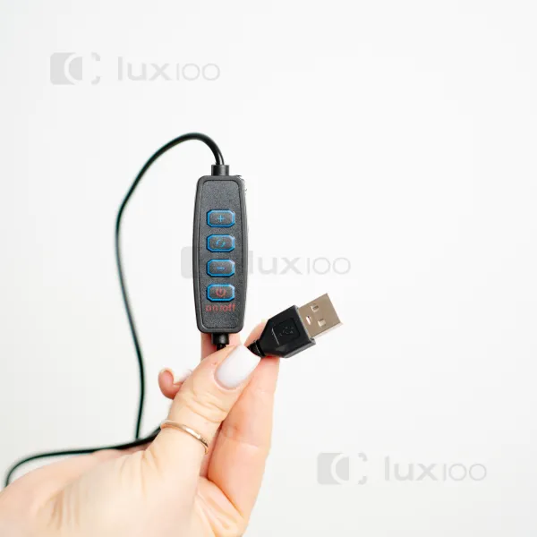 Прямоугольный постоянный LED свет размером 23х16 см с питанием от павербанка Прямоугольный постоянный LED свет размером 23х16 см с питанием от павербанка