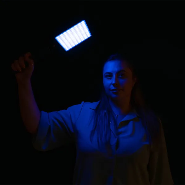Видеосвет аккумуляторный с дополнительной функцией RGB подсветки Plokama U480 PRO 20W 5000mAh + настольная тренога Видеосвет аккумуляторный с дополнительной функцией RGB подсветки Plokama U480 PRO 20W 5000mAh + настольная тренога