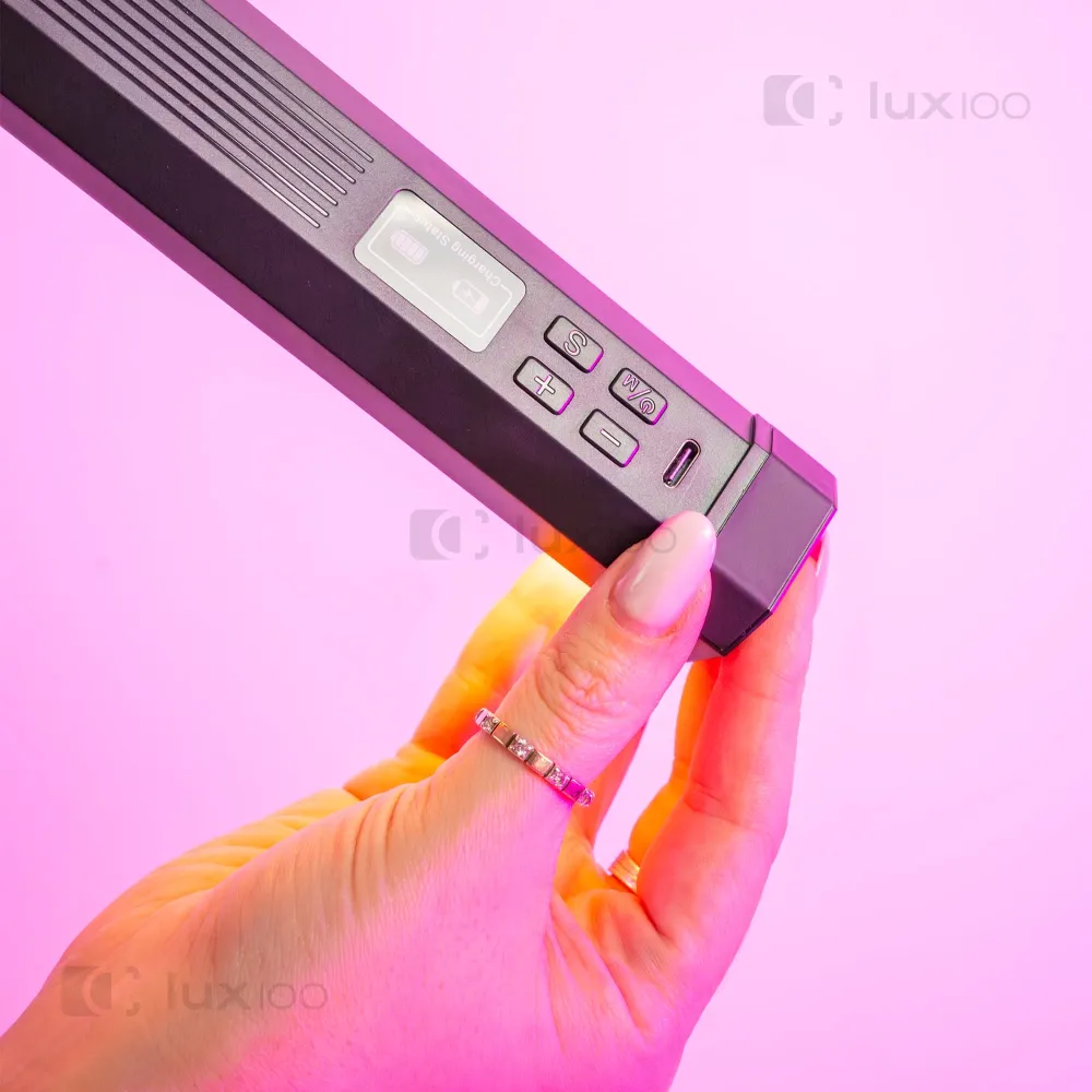 Лампа палка RGB 30 см с управлением через приложение и треногой для тик тока селфи Лампа палка RGB 30 см с управлением через приложение и треногой для тик тока селфи