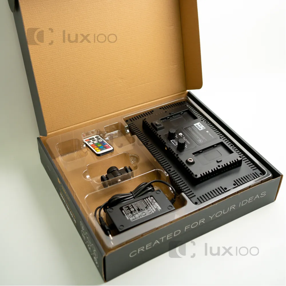 Профессиональный постоянный видеосвет LUX100 VL-3 RGB с направлением освещения 29х17 см + штатив 2.1м Профессиональный постоянный видеосвет LUX100 VL-3 RGB с направлением освещения 29х17 см + штатив 2.1м