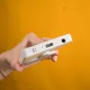 Бездротовий екран – повторювач екрана телефону з кріпленням Magsafe у білому кольорі Бездротовий екран – повторювач екрана телефону з кріпленням Magsafe у білому кольорі
