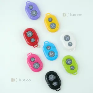 Bluetooth-кнопка (пульт) для дистанційного фото/відео зйомки Bluetooth-кнопка (пульт) для дистанційного фото/відео зйомки
