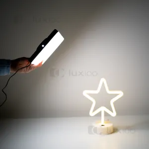 Прямокутне постійне LED світло розміром 23х16 см з живленням від павербанку Прямокутне постійне LED світло розміром 23х16 см з живленням від павербанку