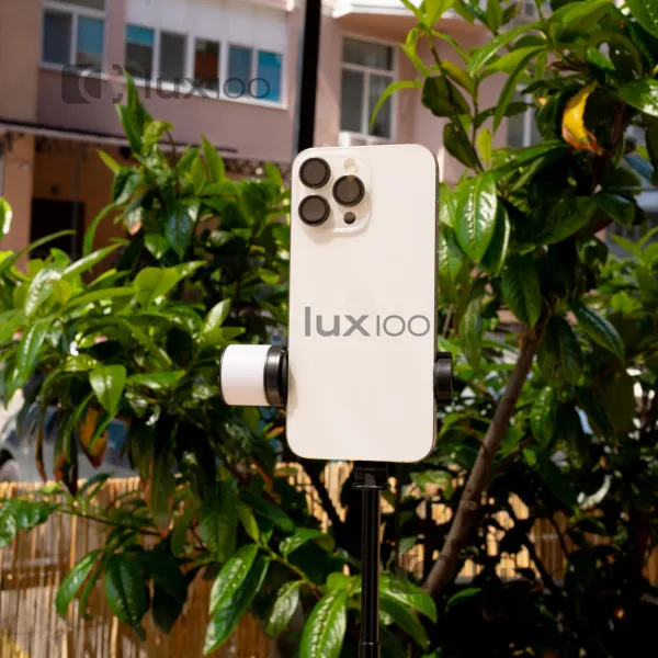 Монопод LUX100 з блютуз кнопкою та підсвіткою висотою 65,5см Монопод LUX100 з блютуз кнопкою та підсвіткою висотою 65,5см
