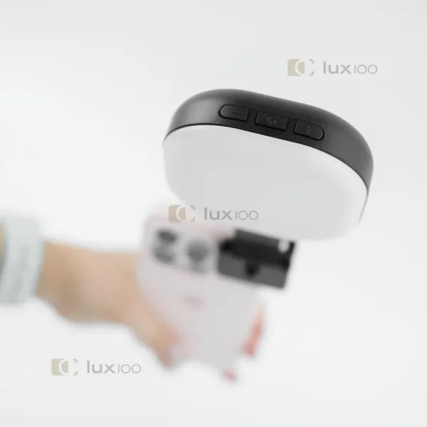 Постійне накамерне світло на телефон led відеосвітло на акумуляторі. Студійне світло Постійне накамерне світло на телефон led відеосвітло на акумуляторі. Студійне світло