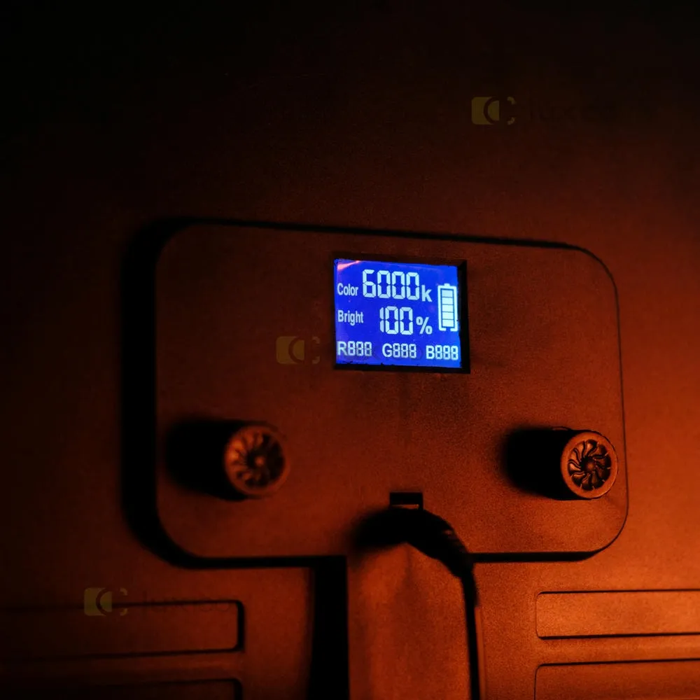 Відеосвітло великого розміру LED 65W 46х32 см для фото, відео з дисплеєм на корпусі на штативі 2,1 метр Відеосвітло великого розміру LED 65W 46х32 см для фото, відео з дисплеєм на корпусі на штативі 2,1 метр