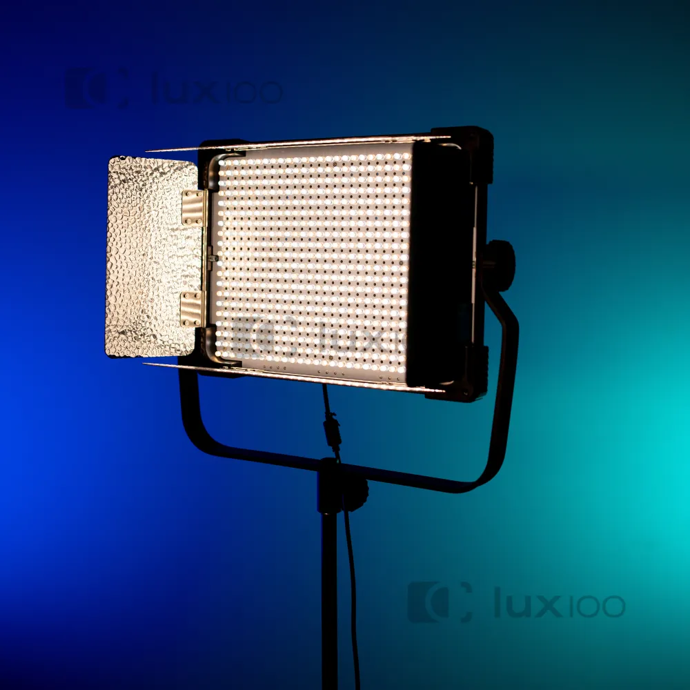 Прямокутний відеосвітло Yongnuo LED YN6000 50W color 3200-5500K Lights 600pcs з посиленим штативом 2.1м Прямокутний відеосвітло Yongnuo LED YN6000 50W color 3200-5500K Lights 600pcs з посиленим штативом 2.1м