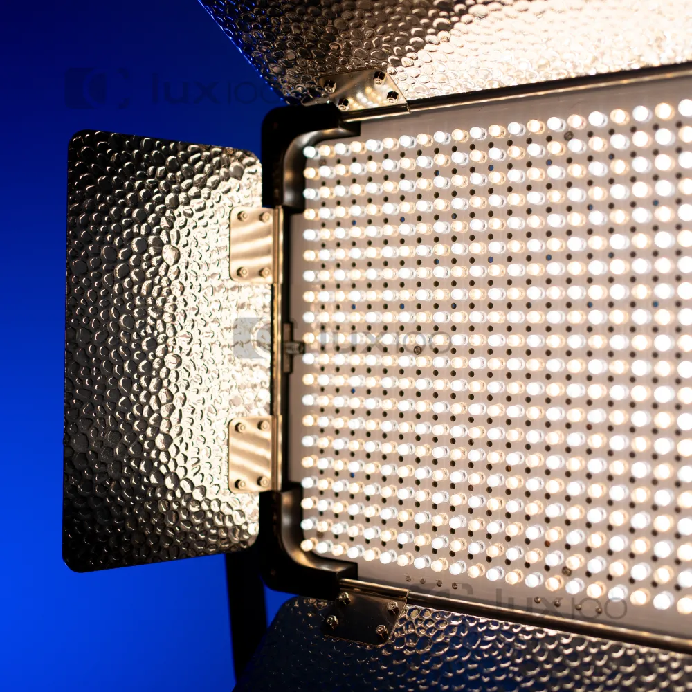 Прямокутний відеосвітло Yongnuo LED YN6000 50W color 3200-5500K Lights 600pcs з посиленим штативом 2.1м Прямокутний відеосвітло Yongnuo LED YN6000 50W color 3200-5500K Lights 600pcs з посиленим штативом 2.1м