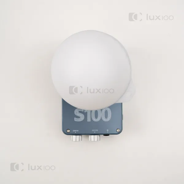 Компактний прожектор відеосвітло з потужністю 100w + силіконовий розсіювач на штативі 2.1м Компактний прожектор відеосвітло з потужністю 100w + силіконовий розсіювач на штативі 2.1м